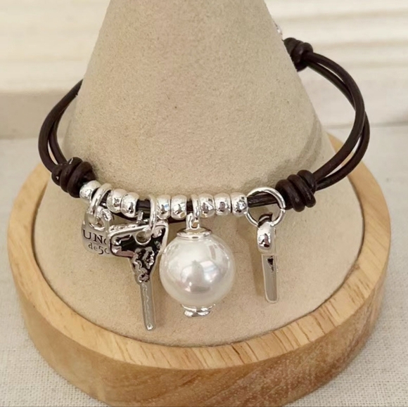 Uno de 50 Bracelet - Manojito - Brans New - Picture 3 of 13